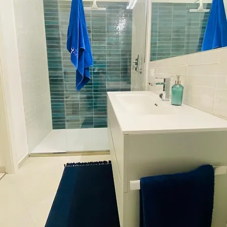 Kiki House *